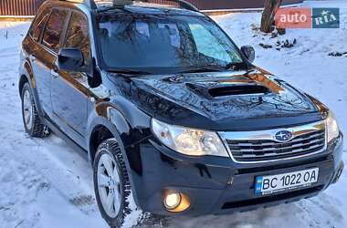 Позашляховик / Кросовер Subaru Forester 2010 в Львові