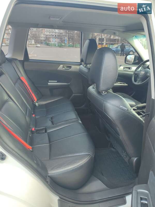 Внедорожник / Кроссовер Subaru Forester 2011 в Киеве