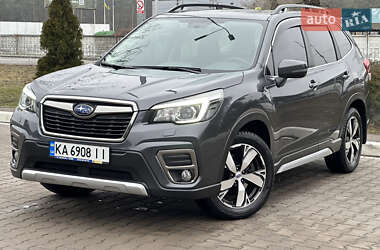 Внедорожник / Кроссовер Subaru Forester 2019 в Киеве