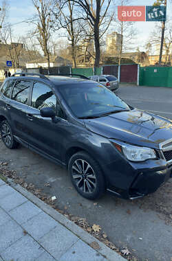 Позашляховик / Кросовер Subaru Forester 2017 в Києві