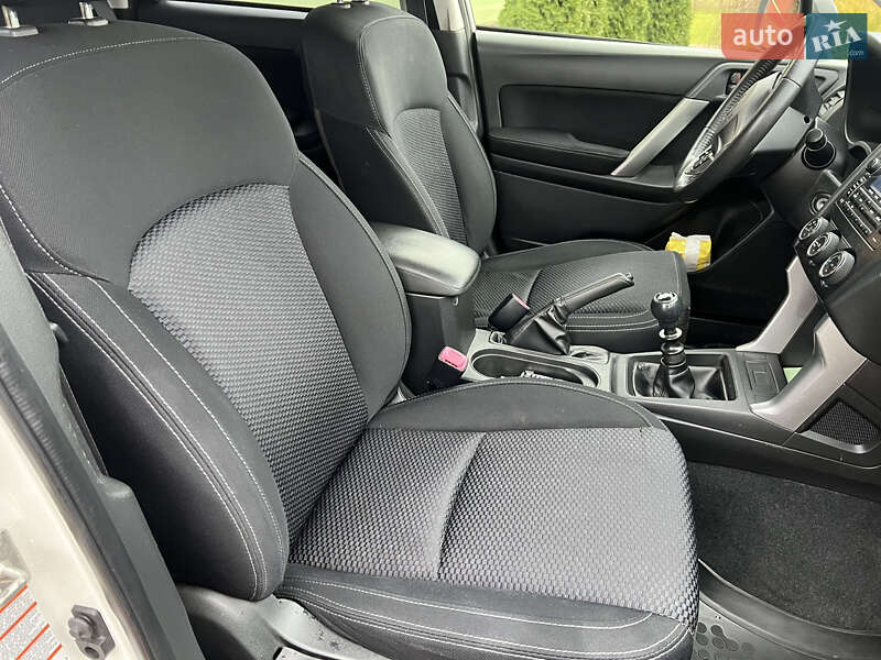 Внедорожник / Кроссовер Subaru Forester 2013 в Мостиске