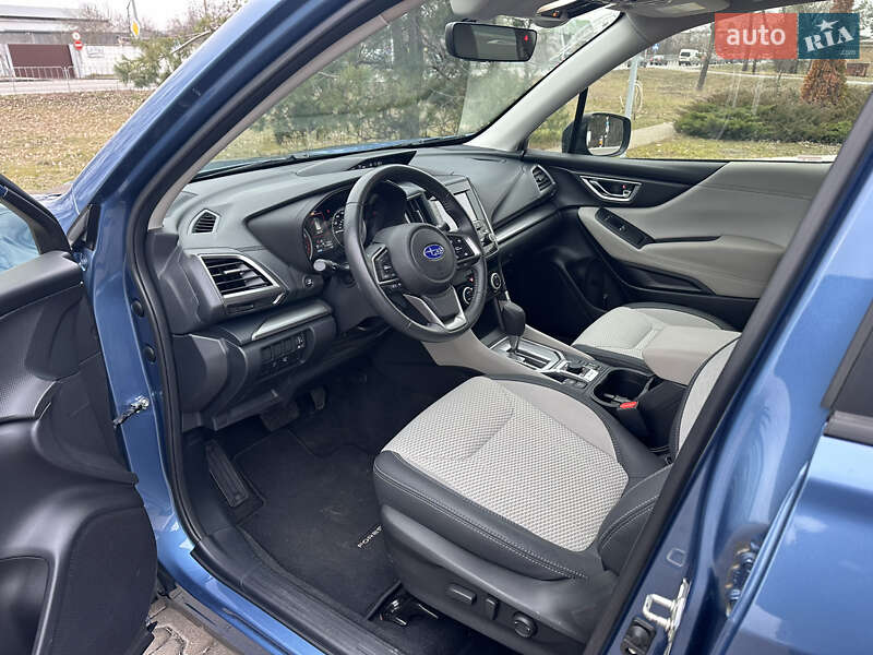 Позашляховик / Кросовер Subaru Forester 2020 в Києві