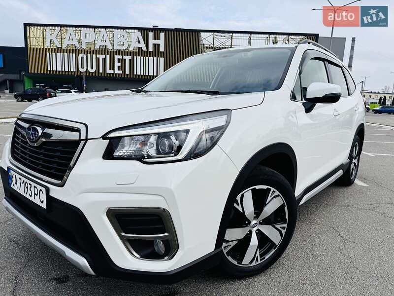 Позашляховик / Кросовер Subaru Forester 2020 в Києві