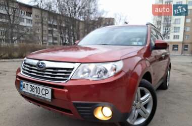 Внедорожник / Кроссовер Subaru Forester 2010 в Ивано-Франковске