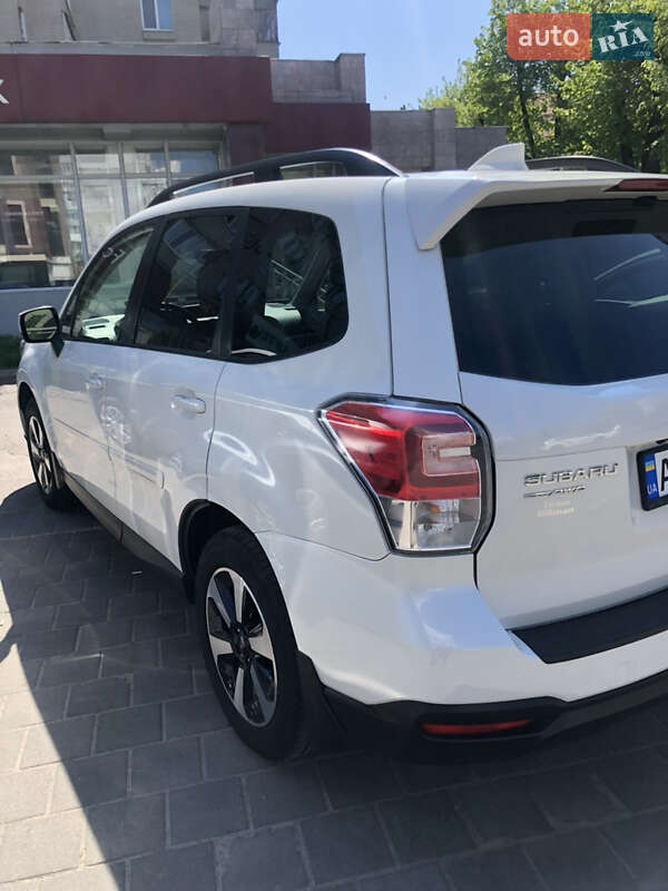 Позашляховик / Кросовер Subaru Forester 2018 в Чернігові