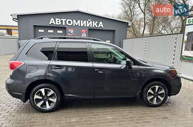 Позашляховик / Кросовер Subaru Forester 2016 в Олександрії