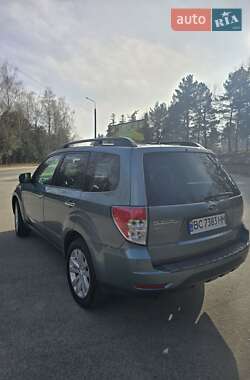 Позашляховик / Кросовер Subaru Forester 2011 в Львові