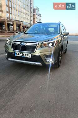 Внедорожник / Кроссовер Subaru Forester 2020 в Киеве