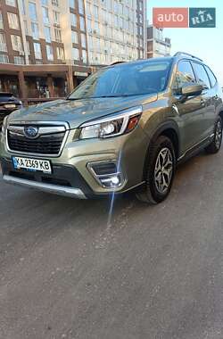 Внедорожник / Кроссовер Subaru Forester 2020 в Киеве