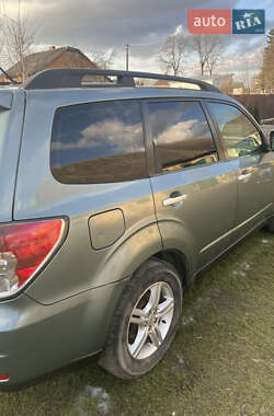 Внедорожник / Кроссовер Subaru Forester 2009 в Самборе