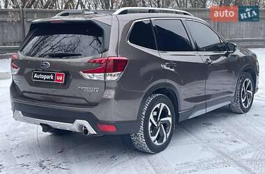 Позашляховик / Кросовер Subaru Forester 2022 в 