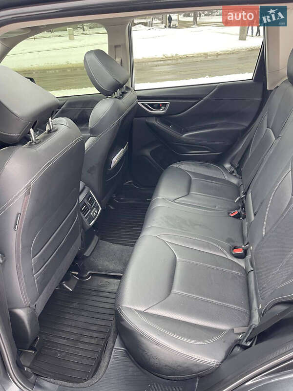 Внедорожник / Кроссовер Subaru Forester 2019 в Днепре