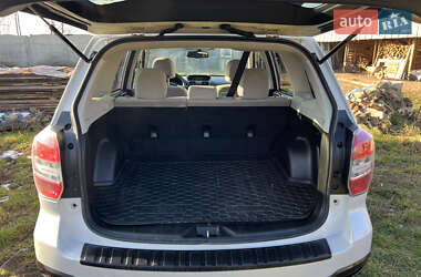 Внедорожник / Кроссовер Subaru Forester 2014 в 
