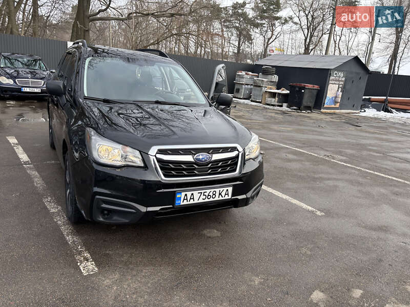 Позашляховик / Кросовер Subaru Forester 2016 в Києві