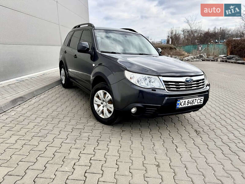 Позашляховик / Кросовер Subaru Forester 2008 в Києві