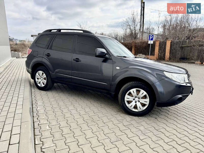 Позашляховик / Кросовер Subaru Forester 2008 в Києві
