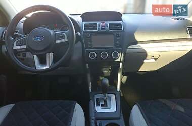 Внедорожник / Кроссовер Subaru Forester 2017 в 