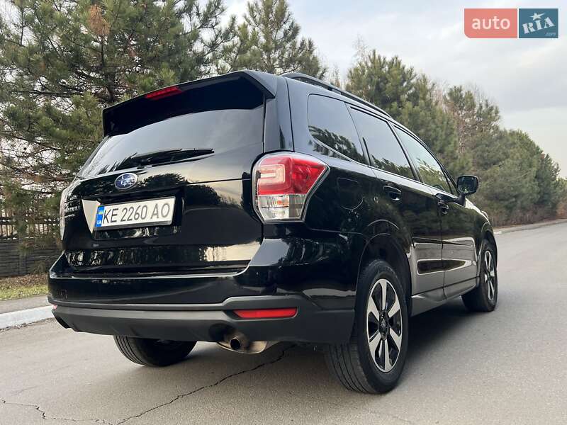 Позашляховик / Кросовер Subaru Forester 2017 в Дніпрі