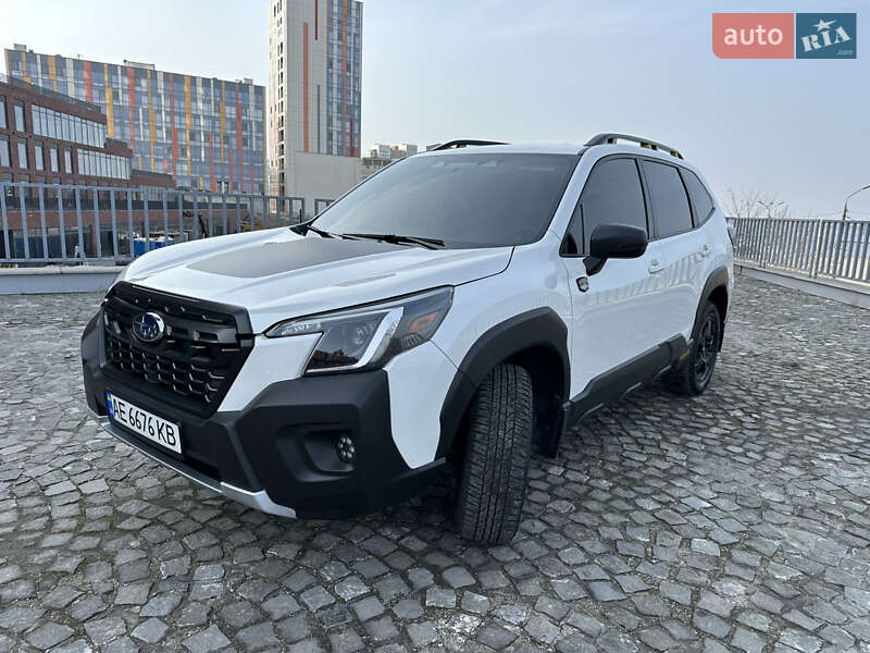 Внедорожник / Кроссовер Subaru Forester 2022 в 