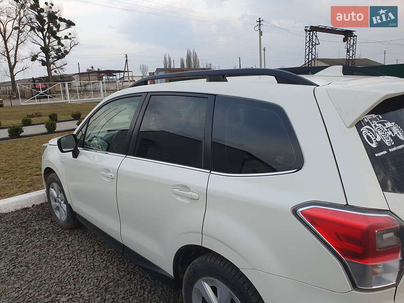 Позашляховик / Кросовер Subaru Forester 2016 в Луцьку