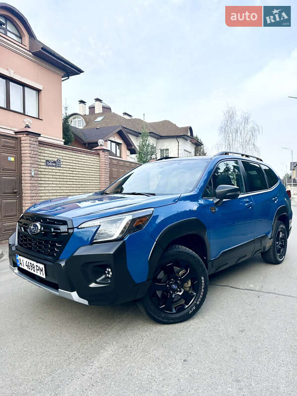 Внедорожник / Кроссовер Subaru Forester 2022 в 
