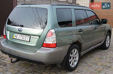 Внедорожник / Кроссовер Subaru Forester 2006 в 