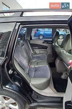 Внедорожник / Кроссовер Subaru Forester 2008 в 