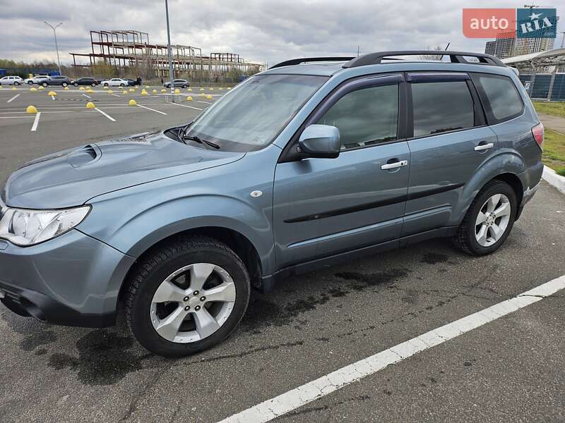 Позашляховик / Кросовер Subaru Forester 2008 в Києві