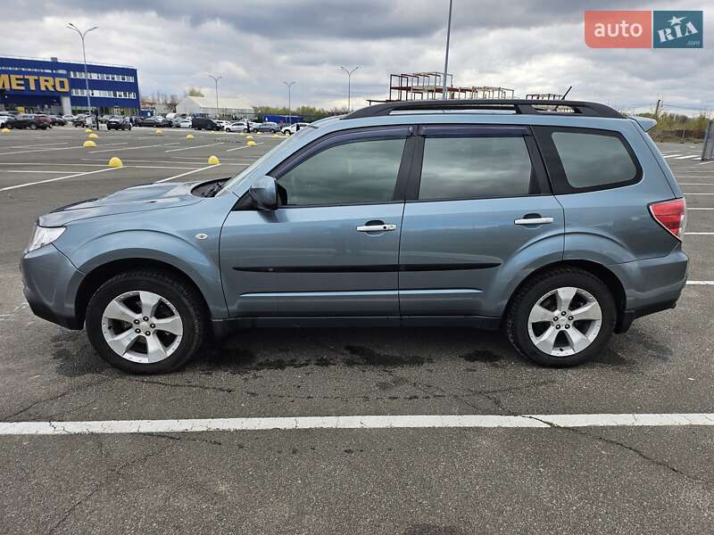 Позашляховик / Кросовер Subaru Forester 2008 в Києві