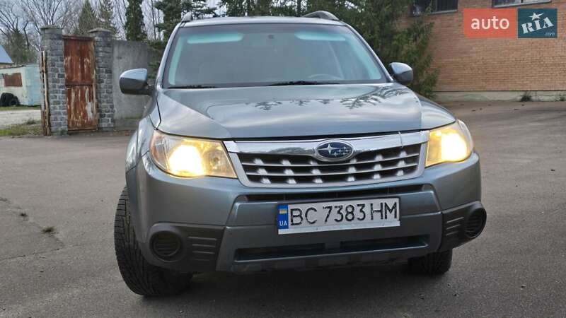 Позашляховик / Кросовер Subaru Forester 2011 в Трускавці