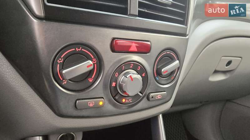 Позашляховик / Кросовер Subaru Forester 2011 в Трускавці