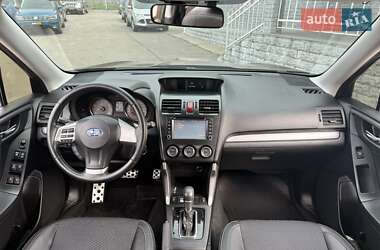 Внедорожник / Кроссовер Subaru Forester 2013 в 