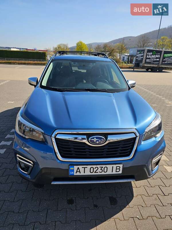 Внедорожник / Кроссовер Subaru Forester 2020 в 