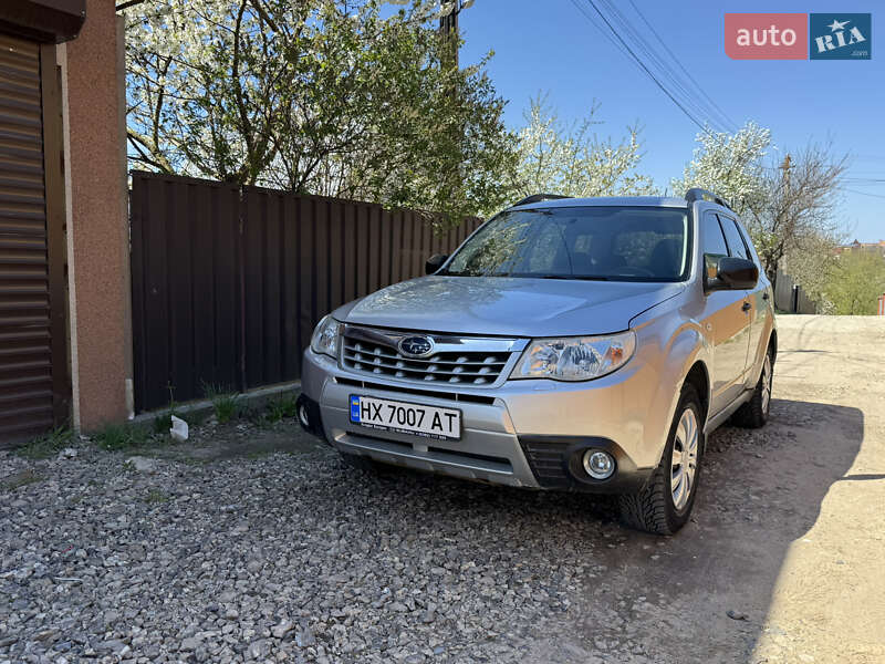 Subaru Forester 2011