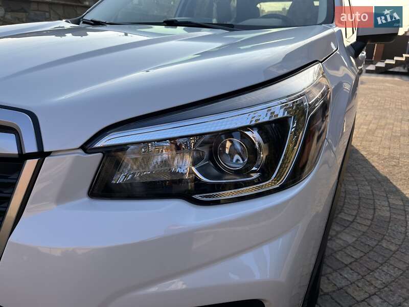 Внедорожник / Кроссовер Subaru Forester 2019 в Львове