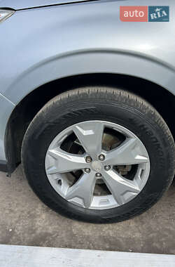 Внедорожник / Кроссовер Subaru Forester 2013 в 