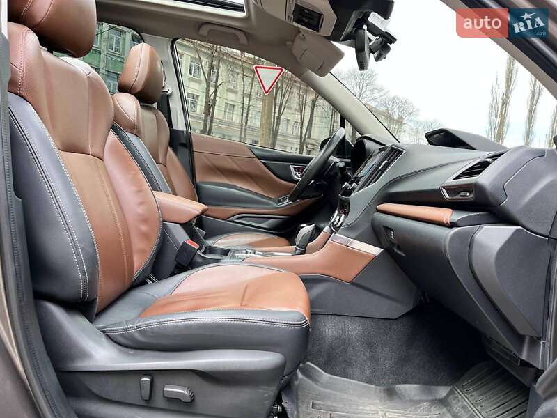 Позашляховик / Кросовер Subaru Forester 2022 в Києві