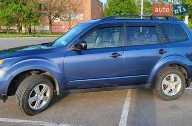 Внедорожник / Кроссовер Subaru Forester 2012 в 