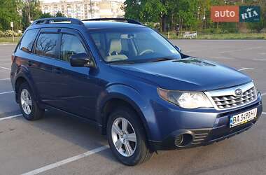 Внедорожник / Кроссовер Subaru Forester 2012 в 