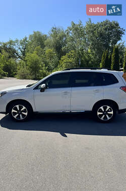 Позашляховик / Кросовер Subaru Forester 2017 в 