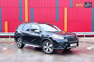 Внедорожник / Кроссовер Subaru Forester 2019 в Киеве