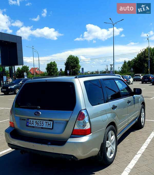 Внедорожник / Кроссовер Subaru Forester 2006 в Киеве