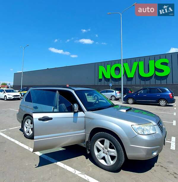 Внедорожник / Кроссовер Subaru Forester 2006 в Киеве