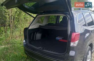Внедорожник / Кроссовер Subaru Forester 2018 в 