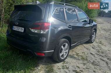 Внедорожник / Кроссовер Subaru Forester 2018 в 
