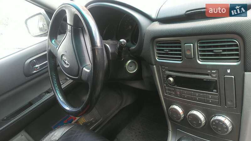 Позашляховик / Кросовер Subaru Forester 2005 в Києві