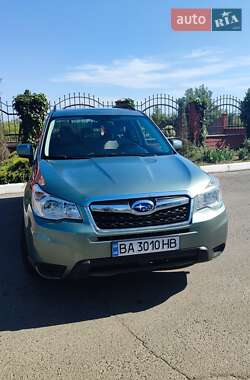 Внедорожник / Кроссовер Subaru Forester 2014 в 