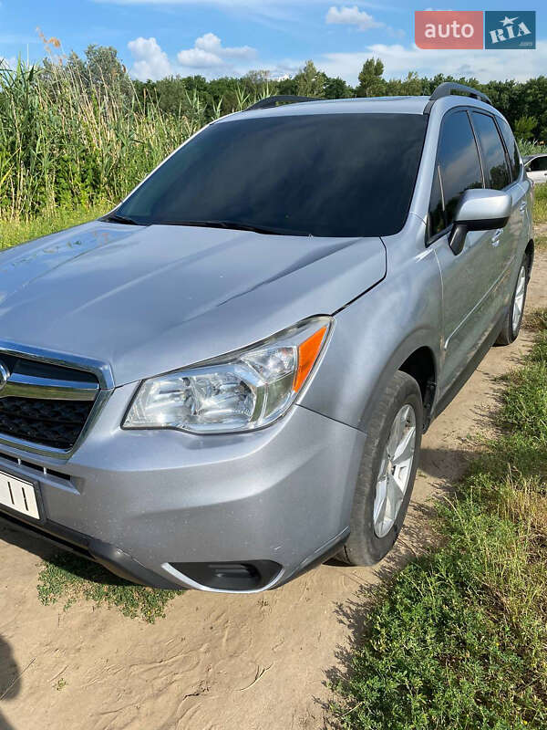 Внедорожник / Кроссовер Subaru Forester 2014 в Новомосковске