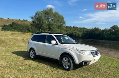 Позашляховик / Кросовер Subaru Forester 2010 в 