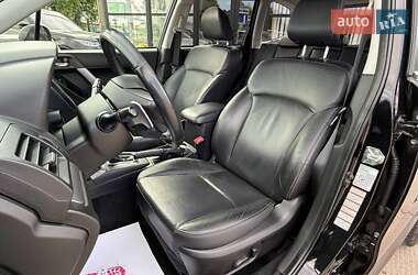 Позашляховик / Кросовер Subaru Forester 2013 в 